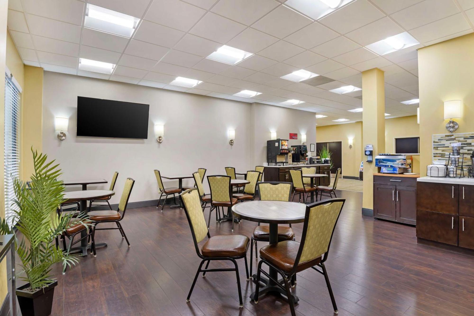 Best Western Plus Thornburg Inn&Suites Exterior foto